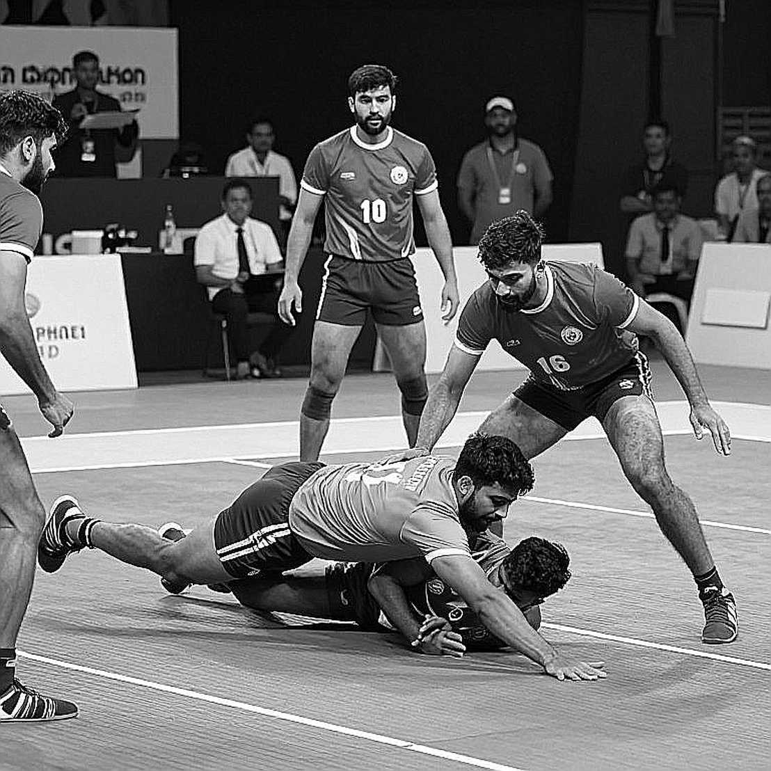 डू-ऑर-डाई का तीसरा रेड: कबड्डी का नियम-ढांचा कैसे टीम-निर्माण और नीलामी की कीमत तय करता है